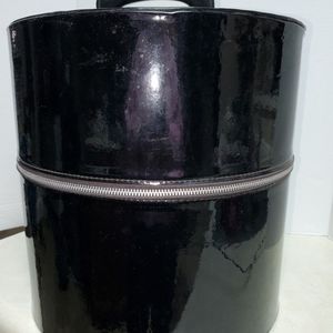 VINTAGE LORD & TAYLOR Patent Leather Hat Box
